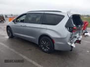 ✅ 2021 Chrysler Pacifica Touring • VIN: 2C4RC3FG0MR567261 • Lot: 43511079. Listed on IAAI with 18,350 mi. Free auction sales archive from the USA and detailed vehicle history report at DreamBid. Image 3.