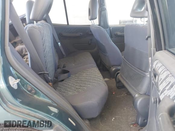 ✅ 1998 Toyota RAV4 • VIN: JT3GP10V4W0020180 • Lot: 42715463. Wystawiony na IAAI z przebiegiem 185 320 mil. Bezpłatny archiwum sprzedaży aukcyjnych z USA i szczegółowy raport historii pojazdu na DreamBid. Zdjęcie 8.