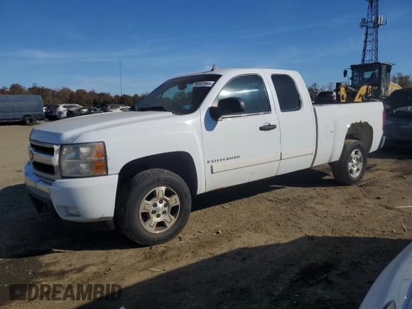 ✅ 2007 Chevrolet Silverado 1500 1LT • VIN: 2GCEC19C871617497 • Lot: 78262564. Listed on Copart with 252,721 mi. Free auction sales archive from the USA and detailed vehicle history report at DreamBid. Image 1.