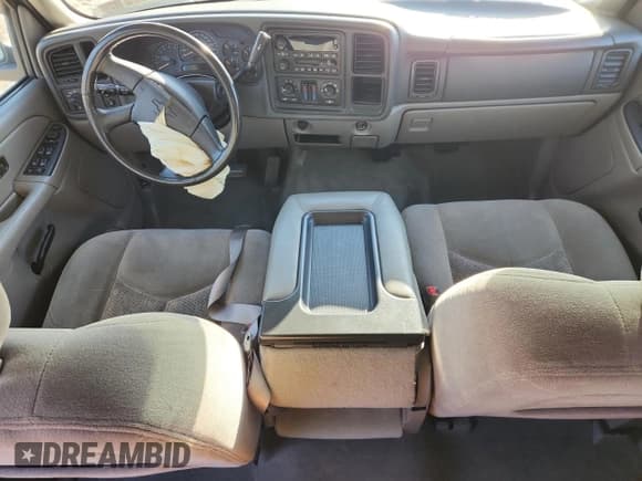 ✅ 2004 Chevrolet Tahoe LS • VIN: 1GNEC13V74J241474 • Lot: 92869875. Listed on Copart with Not provided. Free auction sales archive from the USA and detailed vehicle history report at DreamBid. Image 8.
