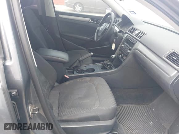 ✅ 2013 Volkswagen Passat S • VIN: 1VWAP7A37DC102995 • Lot: 42184447. Listed on IAAI with 107,177 mi. Free auction sales archive from the USA and detailed vehicle history report at DreamBid. Image 5.