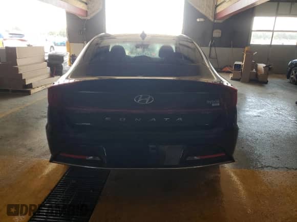 2021 Hyundai Sonata Blue with VIN KMHL24JJ8MA025813, listed as a Copart auction lot 71070645 with 61,628 mi miles and Clean title. Bid and sale history available at DreamBid. Image 6.