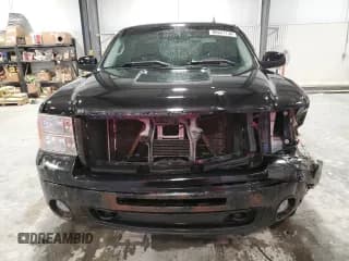 ✅ 2007 GMC Sierra Denali • VIN: 2GTEK638471671836 • Lot: 86847134. Wystawiony na Copart z przebiegiem Nie podano. Bezpłatny archiwum sprzedaży aukcyjnych z USA i szczegółowy raport historii pojazdu na DreamBid. Zdjęcie 5.