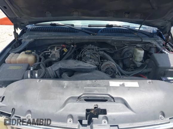 ✅ 2000 Chevrolet Suburban LS • VIN: 3GNFK16T3YG100815 • Лот: 42900699. Опубликован ранее на IAAI с пробегом 311 795 миль. Бесплатный доступ к архиву аукционных продаж из США и подробный отчёт об истории автомобиля на DreamBid. Изображение 10.