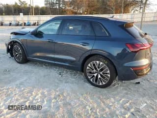 ✅ 2024 Audi Q8 e-tron Premium Plus • VIN: WA15AAGE3RB052230 • Лот: 85685314. Опубликован ранее на Copart с пробегом 9 250 миль. Бесплатный доступ к архиву аукционных продаж из США и подробный отчёт об истории автомобиля на DreamBid. Изображение 2.
