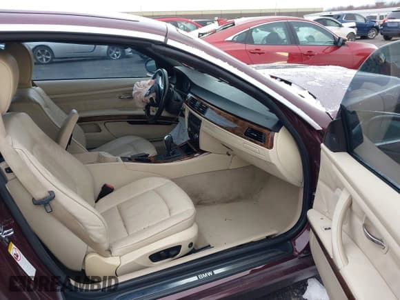 ✅ 2008 BMW 3 Series 335i • VIN: WBAWL73528PX57449 • Лот: 43813970. Опубликован ранее на IAAI с пробегом Не указан. Бесплатный доступ к архиву аукционных продаж из США и подробный отчёт об истории автомобиля на DreamBid. Изображение 5.