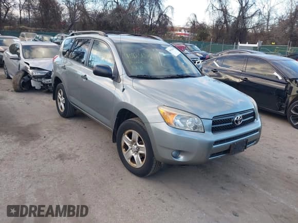 ✅ 2008 Toyota RAV4 • VIN: JTMBD33V286084580 • Lot: 43923658. Listed on IAAI with 114,612 mi. Free auction sales archive from the USA and detailed vehicle history report at DreamBid. Image 1.