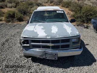 ✅ 1995 Chevrolet Silverado 2500 • VIN: 1GCGC24K4SE232295 • Lot: 80211055. Wystawiony na Copart z przebiegiem 293 134 mil. Bezpłatny archiwum sprzedaży aukcyjnych z USA i szczegółowy raport historii pojazdu na DreamBid. Zdjęcie 5.