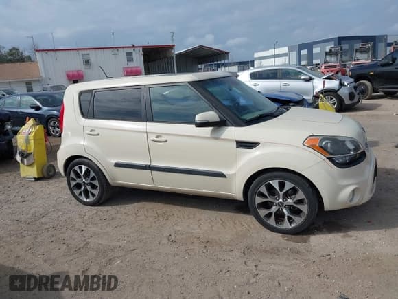 ✅ 2013 Kia Soul + • VIN: KNDJT2A69D7483138 • Lot: 41216799. Listed on IAAI with 81,764 mi. Free auction sales archive from the USA and detailed vehicle history report at DreamBid. Image 13.