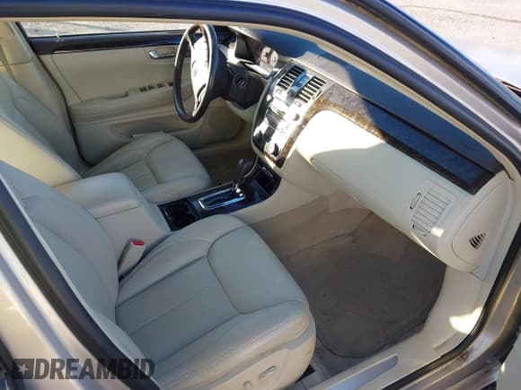 ✅ 2008 Cadillac DTS 1SC • VIN: 1G6KD57Y38U159687 • Lot: 43626629. Listed on IAAI with 129,394 mi. Free auction sales archive from the USA and detailed vehicle history report at DreamBid. Image 5.