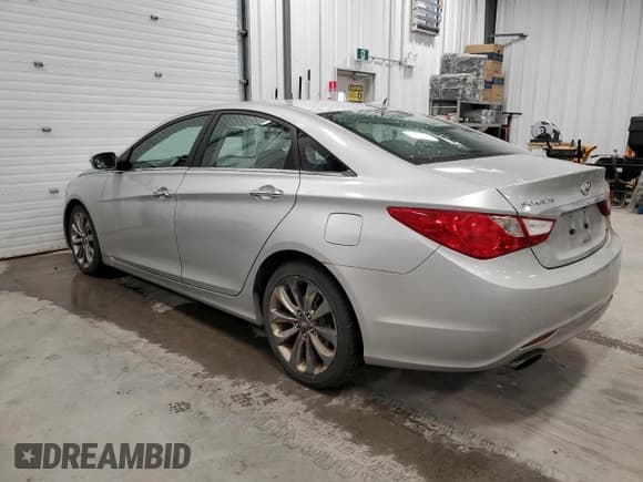 ✅ 2011 Hyundai Sonata SE • VIN: 5NPEC4AB3BH177720 • Lot: 85670195. Wystawiony na Copart z przebiegiem 271 807 mil. Bezpłatny archiwum sprzedaży aukcyjnych z USA i szczegółowy raport historii pojazdu na DreamBid. Zdjęcie 2.