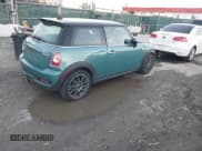 ✅ 2012 MINI Hardtop S • VIN: WMWSV3C5XCT385392 • Lot: 43852029. Listed on IAAI with 150,969 mi. Free auction sales archive from the USA and detailed vehicle history report at DreamBid. Image 4.