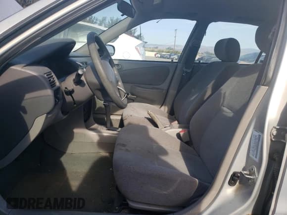 ✅ 2001 Chevrolet Prizm • VIN: 1Y1SK52811Z447352 • Лот: 73916394. Опубликован ранее на Copart с пробегом 89 265 миль. Бесплатный доступ к архиву аукционных продаж из США и подробный отчёт об истории автомобиля на DreamBid. Изображение 7.