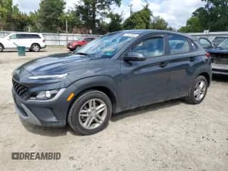 2022 Hyundai Kona SE z VIN KM8K2CAB9NU776949, wystawiony jako Copart lot #71407935 z przebiegiem 36 911 mil mil oraz Szkoda całkowita • Salvage title. Historia ofert i sprzedaży dostępna na DreamBid. Obrazek 1.
