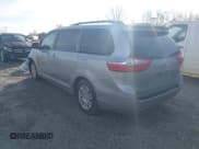 ✅ 2016 Toyota Sienna XLE • VIN: 5TDYK3DC1GS712625 • Lot: 43776249. Listed on IAAI with 185,521 mi. Free auction sales archive from the USA and detailed vehicle history report at DreamBid. Image 3.