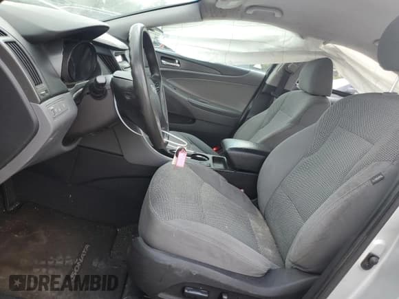 ✅ 2013 Hyundai Sonata GLS • VIN: 5NPEB4AC1DH599080 • Lot: 72678454. Wystawiony na Copart z przebiegiem 182 154 mil. Bezpłatny archiwum sprzedaży aukcyjnych z USA i szczegółowy raport historii pojazdu na DreamBid. Zdjęcie 7.