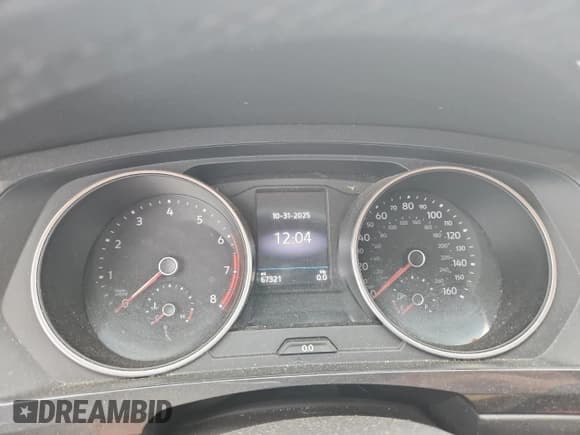 ✅ 2018 Volkswagen Tiguan SEL • VIN: 3VV2B7AX8JM097357 • Лот: 91419595. Опубликован ранее на Copart с пробегом 67 321 миль. Бесплатный доступ к архиву аукционных продаж из США и подробный отчёт об истории автомобиля на DreamBid. Изображение 9.