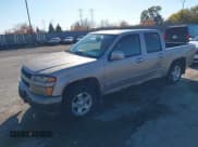 ✅ 2009 Chevrolet Colorado 1LT • VIN: 1GCCS139698114171 • Лот: 43641994. Опубликован ранее на IAAI с пробегом 128 812 миль. Бесплатный доступ к архиву аукционных продаж из США и подробный отчёт об истории автомобиля на DreamBid. Изображение 2.