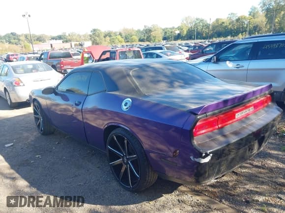 ✅ 2013 Dodge Challenger SXT • VIN: 2C3CDYAG4DH663072 • Lot: 43384384. Listed on IAAI with Not provided. Free auction sales archive from the USA and detailed vehicle history report at DreamBid. Image 3.