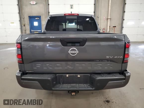 ✅ 2024 Nissan Frontier SV • VIN: 1N6ED1EK2RN602048 • Lot: 86291575. Wystawiony na Copart z przebiegiem 27 235 mil. Bezpłatny archiwum sprzedaży aukcyjnych z USA i szczegółowy raport historii pojazdu na DreamBid. Zdjęcie 6.