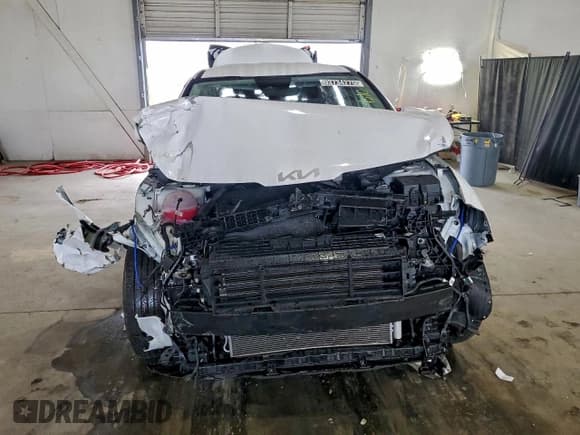 ✅ 2025 Kia Sportage LX • VIN: 5XYK23DF9SG320465 • Lot: 93734275. Wystawiony na Copart z przebiegiem 14 076 mil. Bezpłatny archiwum sprzedaży aukcyjnych z USA i szczegółowy raport historii pojazdu na DreamBid. Zdjęcie 5.