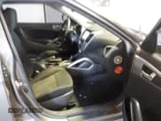 ✅ 2013 Hyundai Veloster w/Gray Int • VIN: KMHTC6AD4DU117924 • Lot: 41339465. Wystawiony na IAAI z przebiegiem 156 004 mil. Bezpłatny archiwum sprzedaży aukcyjnych z USA i szczegółowy raport historii pojazdu na DreamBid. Zdjęcie 5.