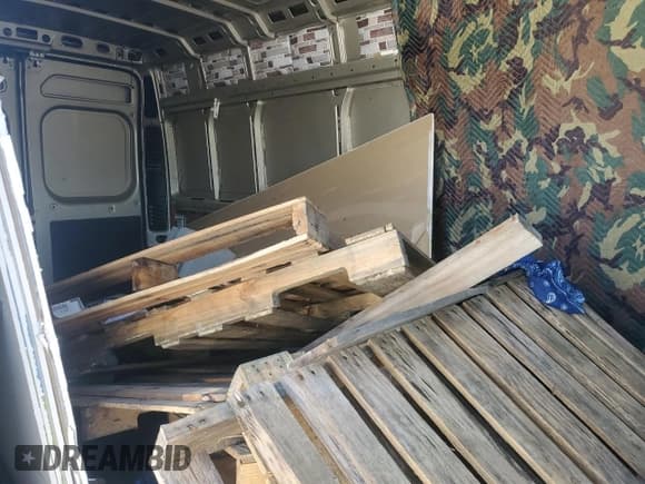 ✅ 2021 Ram ProMaster Cargo • VIN: 3C6MRVJG5ME531263 • Lot: 84009205. Listed on Copart with 426,631 mi. Free auction sales archive from the USA and detailed vehicle history report at DreamBid. Image 10.