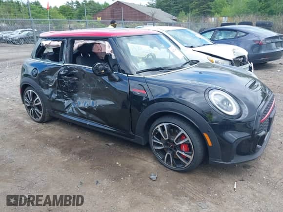 2023 MINI Hardtop John Cooper Works с VIN WMW73DH08P2T28604, выставлен на аукционе IAAI как лот 42371462 с пробегом 9 044 миль миль и . История ставок и продаж доступна на DreamBid. Изображение 14.