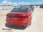 ✅ 2020 Kia Forte GT-Line • VIN: 3KPF34AD7LE194340 • Lot: 42606273. Wystawiony na IAAI z przebiegiem 60 592 mil. Bezpłatny archiwum sprzedaży aukcyjnych z USA i szczegółowy raport historii pojazdu na DreamBid. Zdjęcie 17.