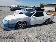 ✅ 1989 Chevrolet Camaro • VIN: 1G1FP21E1KL193491 • Лот: 70577965. Опубликован ранее на Copart с пробегом 233 768 миль. Бесплатный доступ к архиву аукционных продаж из США и подробный отчёт об истории автомобиля на DreamBid. Изображение 1.