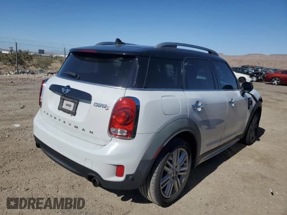 ✅ 2017 MINI Countryman Cooper S • VIN: WMZYT3C34H3D98621 • Lot: 56847834. Wystawiony na Copart z przebiegiem 58 320 mil. Bezpłatny archiwum sprzedaży aukcyjnych z USA i szczegółowy raport historii pojazdu na DreamBid. Zdjęcie 3.