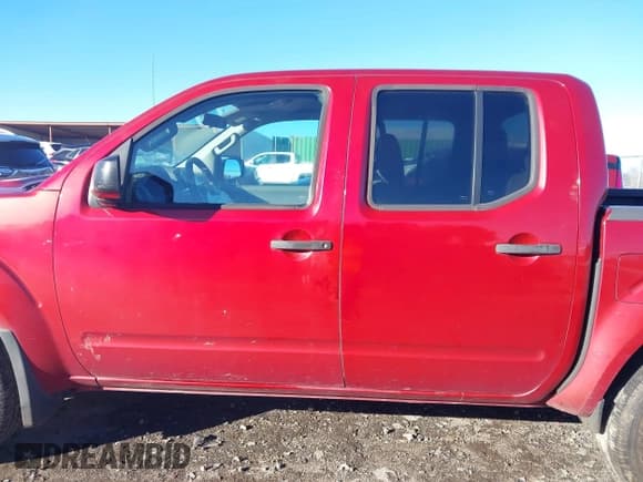✅ 2013 Nissan Frontier SV • VIN: 1N6AD0EV6DN757620 • Lot: 41246354. Wystawiony na IAAI z przebiegiem 319 286 mil. Bezpłatny archiwum sprzedaży aukcyjnych z USA i szczegółowy raport historii pojazdu na DreamBid. Zdjęcie 14.