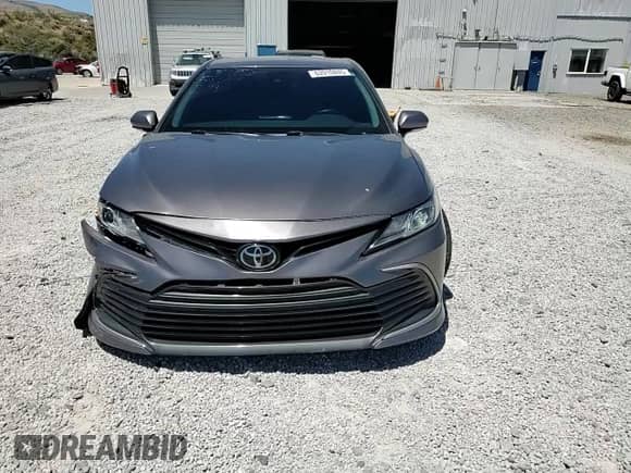 2021 Toyota Camry LE z VIN 4T1C11BKXMU023553, wystawiony jako Copart lot #63910845 z przebiegiem 48 197 mil mil oraz Szkoda całkowita • Salvage title. Historia ofert i sprzedaży dostępna na DreamBid. Obrazek 13.