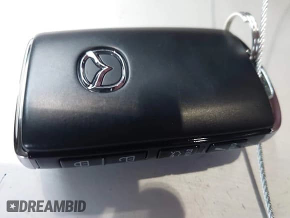 ✅ 2024 Mazda 3 S Carbon Edition • VIN: 3MZBPBCM9RM415159 • Lot: 41309145. Wystawiony na IAAI z przebiegiem 4 492 mil. Bezpłatny archiwum sprzedaży aukcyjnych z USA i szczegółowy raport historii pojazdu na DreamBid. Zdjęcie 11.