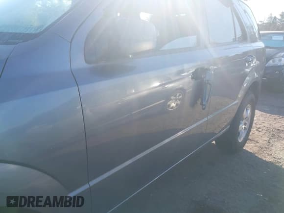 ✅ 2008 Kia Sorento LX • VIN: KNDJD735885856265 • Lot: 42566501. Listed on IAAI with 186,023 mi. Free auction sales archive from the USA and detailed vehicle history report at DreamBid. Image 6.