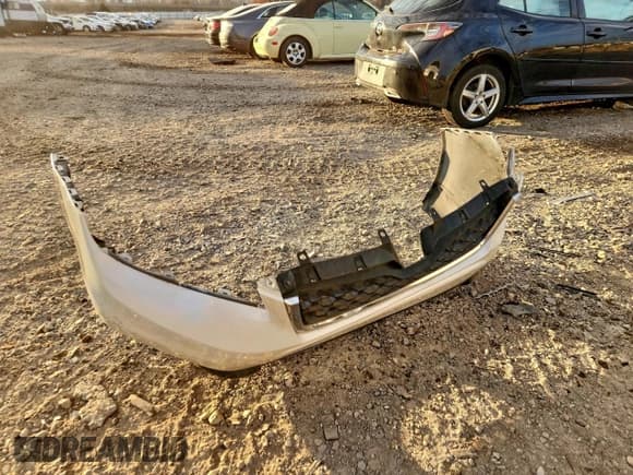 ✅ 2014 Subaru Forester Premium • VIN: JF2SJAEC2EH469664 • Lot: 82424465. Wystawiony na Copart z przebiegiem 184 058 mil. Bezpłatny archiwum sprzedaży aukcyjnych z USA i szczegółowy raport historii pojazdu na DreamBid. Zdjęcie 13.