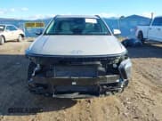 ✅ 2025 Hyundai Kona SEL • VIN: KM8HBCAB1SU310910 • Лот: 43537364. Опубликован ранее на IAAI с пробегом 11 283 миль. Бесплатный доступ к архиву аукционных продаж из США и подробный отчёт об истории автомобиля на DreamBid. Изображение 13.