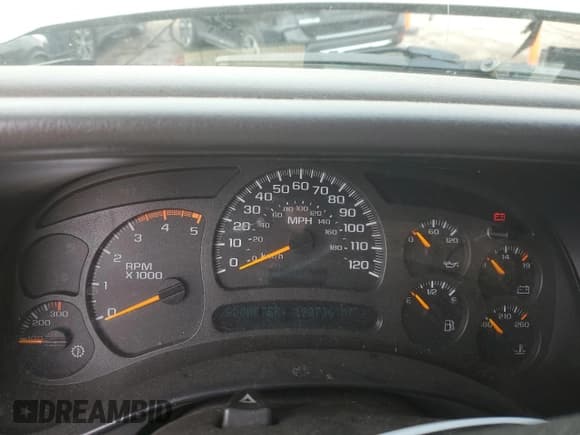 ✅ 2003 Chevrolet Silverado 2500HD LS • VIN: 1GCHC29123E274857 • Лот: 53446795. Опубликован ранее на Copart с пробегом 198 736 миль. Бесплатный доступ к архиву аукционных продаж из США и подробный отчёт об истории автомобиля на DreamBid. Изображение 9.