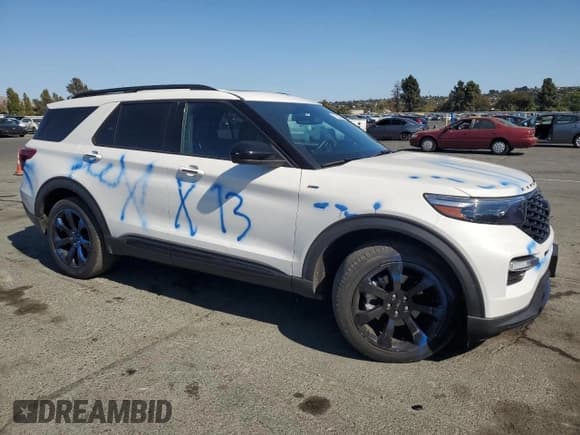 ✅ 2022 Ford Explorer ST-Line • VIN: 1FMSK7KH7NGC31339 • Лот: 71212055. Опубликован ранее на Copart с пробегом 27 684 миль. Бесплатный доступ к архиву аукционных продаж из США и подробный отчёт об истории автомобиля на DreamBid. Изображение 4.