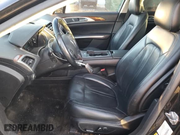 ✅ 2015 Lincoln MKZ • VIN: 3LN6L2JK2FR617403 • Lot: 90760715. Wystawiony na Copart z przebiegiem 128 703 mil. Bezpłatny archiwum sprzedaży aukcyjnych z USA i szczegółowy raport historii pojazdu na DreamBid. Zdjęcie 7.