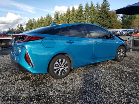2020 Toyota Prius LE с VIN JTDKARFPXL3139506, выставлен на аукционе Copart как лот 90071985 с пробегом 46 244 миль миль и Списание • Salvage title. История ставок и продаж доступна на DreamBid. Изображение 3.