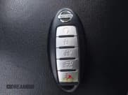 ✅ 2014 Nissan Pathfinder SL • VIN: 5N1AR2MM8EC619918 • Lot: 43733643. Listed on IAAI with 160,996 mi. Free auction sales archive from the USA and detailed vehicle history report at DreamBid. Image 11.