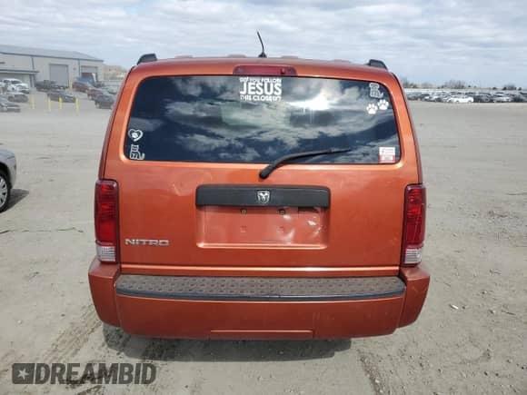 2008 Dodge Nitro SXT z VIN 1D8GT28K38W168085, wystawiony jako Copart lot #47206964 z przebiegiem 168 844 mil mil oraz Szkoda całkowita • Salvage title. Historia ofert i sprzedaży dostępna na DreamBid. Obrazek 6.