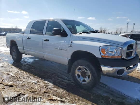 2006 Dodge 3500 Laramie z VIN 3D7LX39C16G170806, wystawiony jako Copart lot #51238065 z przebiegiem 368 436 mil mil oraz Czysty tytuł • Clean title. Historia ofert i sprzedaży dostępna na DreamBid. Obrazek 4.
