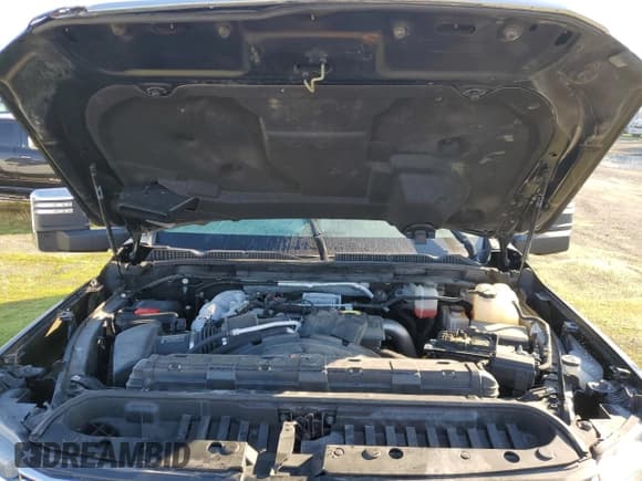 ✅ 2022 GMC Sierra 3500HD Denali • VIN: 1GT49WEY9NF225367 • Lot: 81856564. Wystawiony na Copart z przebiegiem Nie podano. Bezpłatny archiwum sprzedaży aukcyjnych z USA i szczegółowy raport historii pojazdu na DreamBid. Zdjęcie 11.