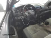 ✅ 2008 Toyota Tacoma • VIN: 5TEPX42NX8Z578144 • Lot: 70310015. Wystawiony na Copart z przebiegiem 146 350 mil. Bezpłatny archiwum sprzedaży aukcyjnych z USA i szczegółowy raport historii pojazdu na DreamBid. Zdjęcie 8.