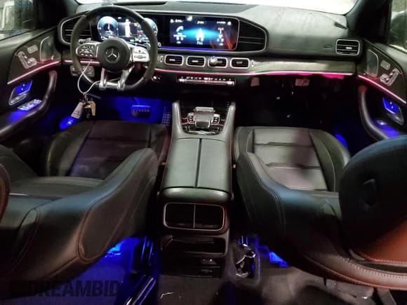 ✅ 2021 Mercedes-Benz GLE 53 AMG • VIN: 4JGFD6BB4MA271252 • Lot: 86163385. Wystawiony na Copart z przebiegiem 44 304 mil. Bezpłatny archiwum sprzedaży aukcyjnych z USA i szczegółowy raport historii pojazdu na DreamBid. Zdjęcie 8.