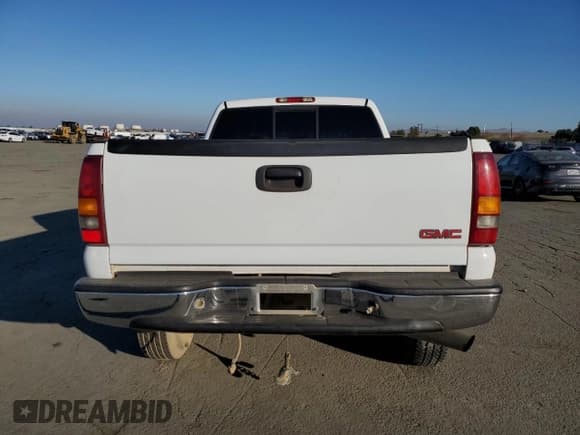 ✅ 2004 GMC Sierra 2500HD SLT • VIN: 1GTHK23244F262631 • Lot: 83606604. Wystawiony na Copart z przebiegiem Nie podano. Bezpłatny archiwum sprzedaży aukcyjnych z USA i szczegółowy raport historii pojazdu na DreamBid. Zdjęcie 6.
