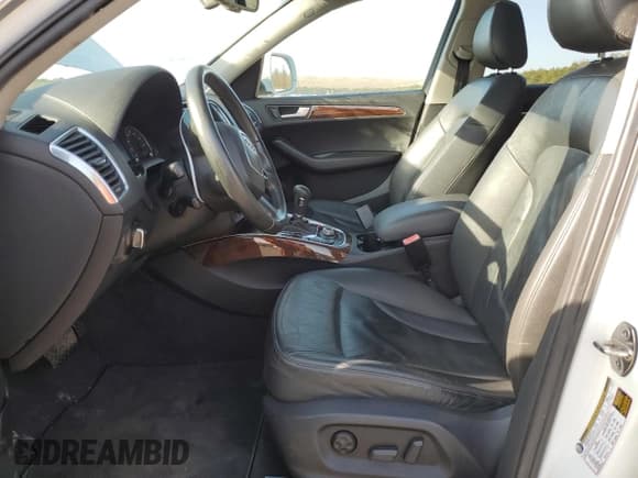 ✅ 2010 Audi Q5 Premium Plus • VIN: WA1LKAFP7AA010340 • Lot: 47018314. Wystawiony na Copart z przebiegiem 115 778 mil. Bezpłatny archiwum sprzedaży aukcyjnych z USA i szczegółowy raport historii pojazdu na DreamBid. Zdjęcie 7.