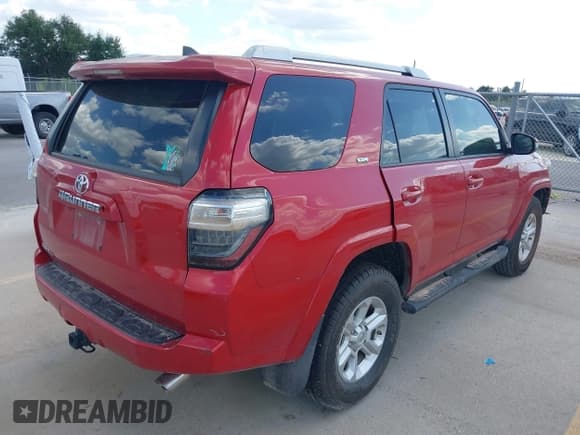 ✅ 2018 Toyota 4Runner SR5 • VIN: JTEBU5JR1J5494859 • Lot: 43005693. Wystawiony na IAAI z przebiegiem Nie podano. Bezpłatny archiwum sprzedaży aukcyjnych z USA i szczegółowy raport historii pojazdu na DreamBid. Zdjęcie 4.